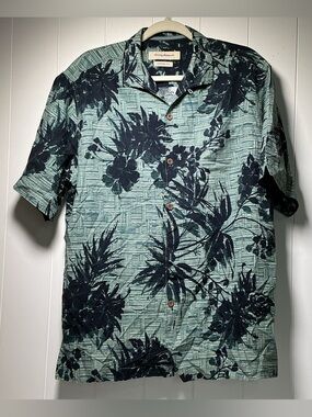 Tommy Bahama Original Fit Men's Medium Floral 100% Silk Short Sleeve Camp Shirt